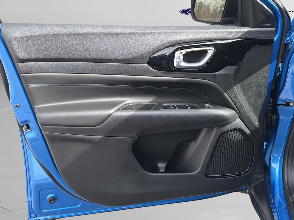 New 2026 Blue Jeep Latitude image 26