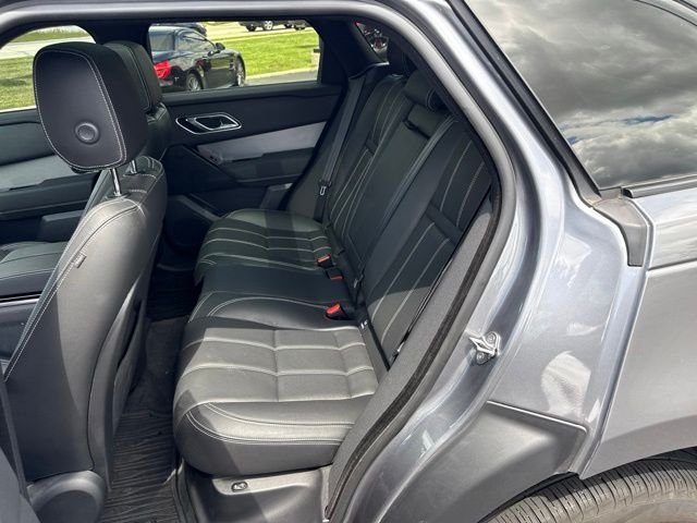 Used 2023  Land Rover R-Dynamic S MHEV image 9