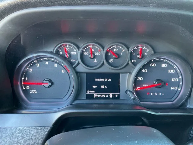 Used 2023 Blue Metallic Chevrolet Custom image 31