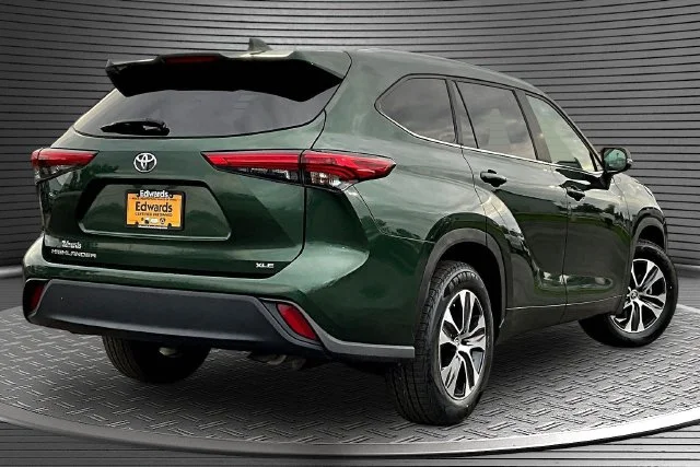 Used 2023 Green Toyota XLE image 6