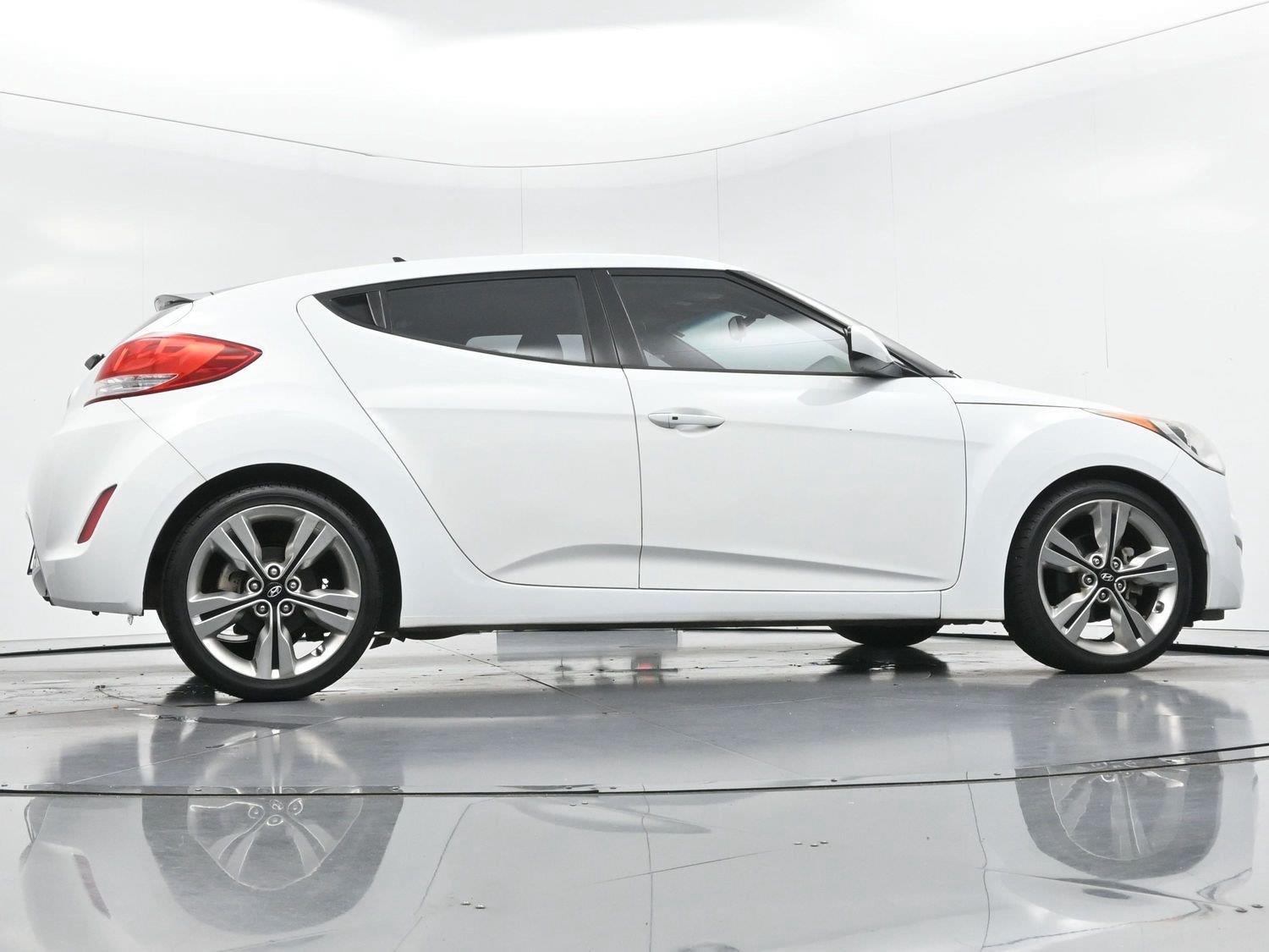 Used 2017 Century White Hyundai Value Edition image 49