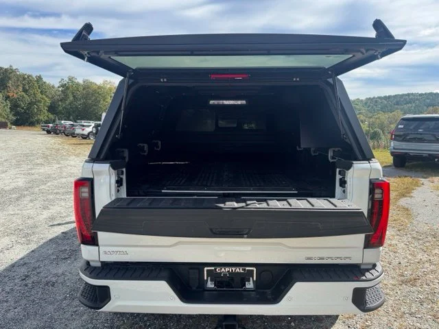 Used 2025 White GMC Denali Ultimate image 7
