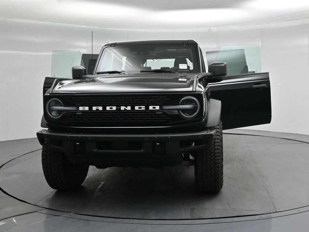 New 2026 Shadow Black Ford Badlands image 31