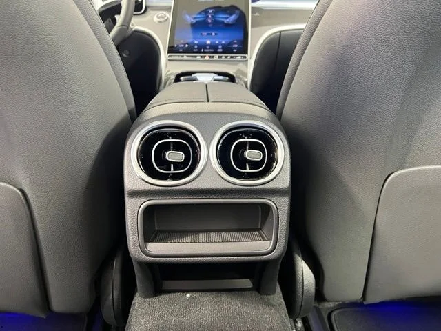 New 2026 Cirrus Silver Metallic Mercedes-Benz C 300 image 39