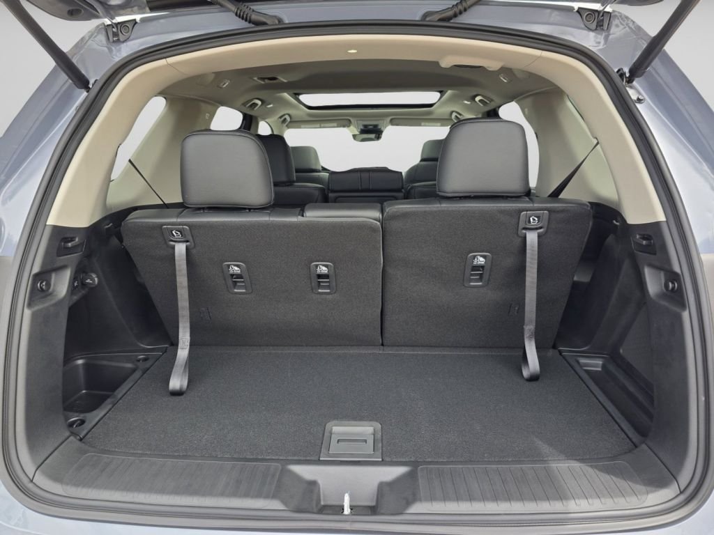 New 2026 Sonic Gray Pearl Honda Touring image 27