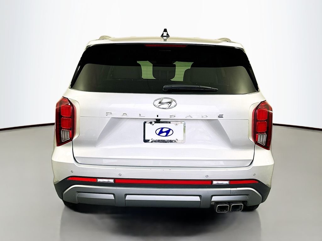 Used 2025 Silver Hyundai SEL image 6
