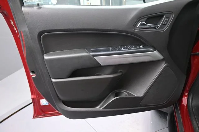 Used 2021 Red Chevrolet ZR2 image 20