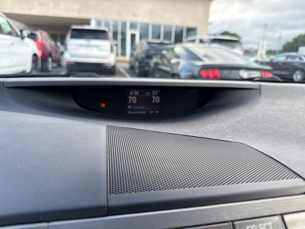 Used 2009 Silver Toyota Base image 19