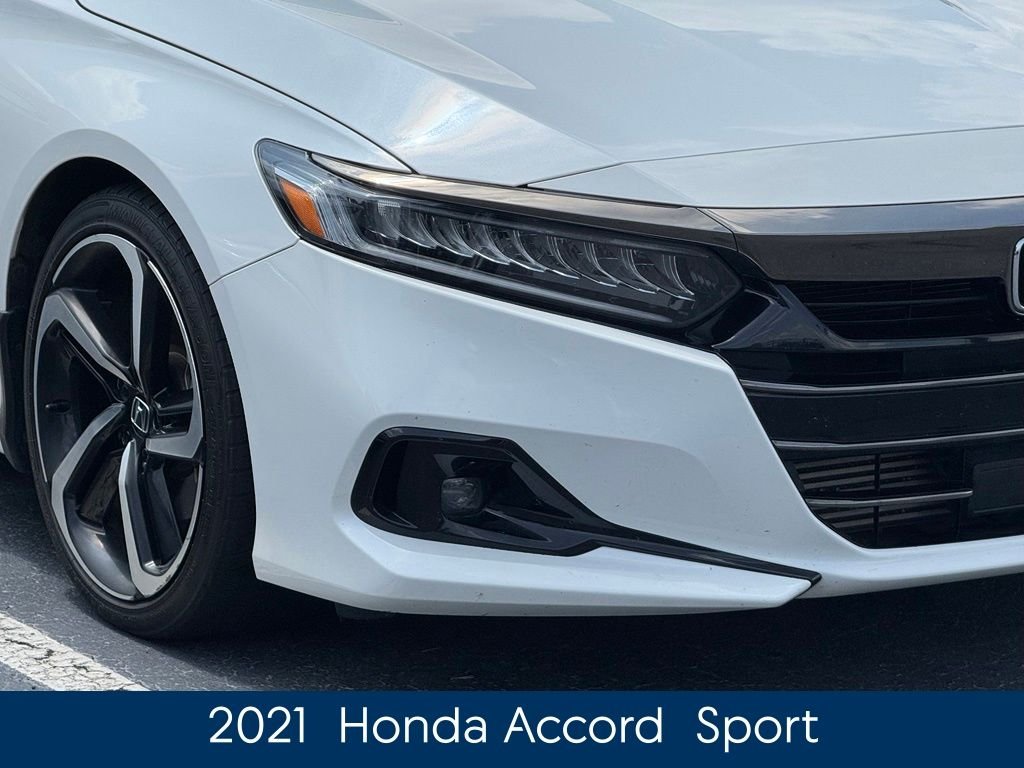 Used 2021  Honda Sport image 4