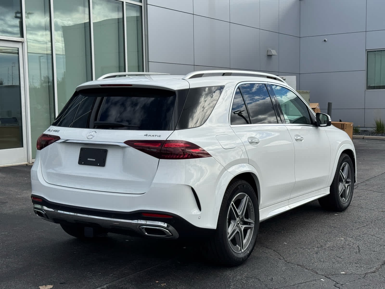 New 2026 Polar White Mercedes-Benz GLE 450 image 9