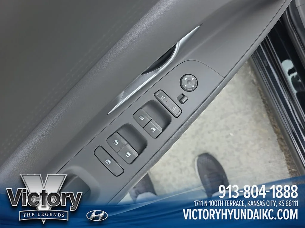 Used 2024 Black Hyundai SEL image 11