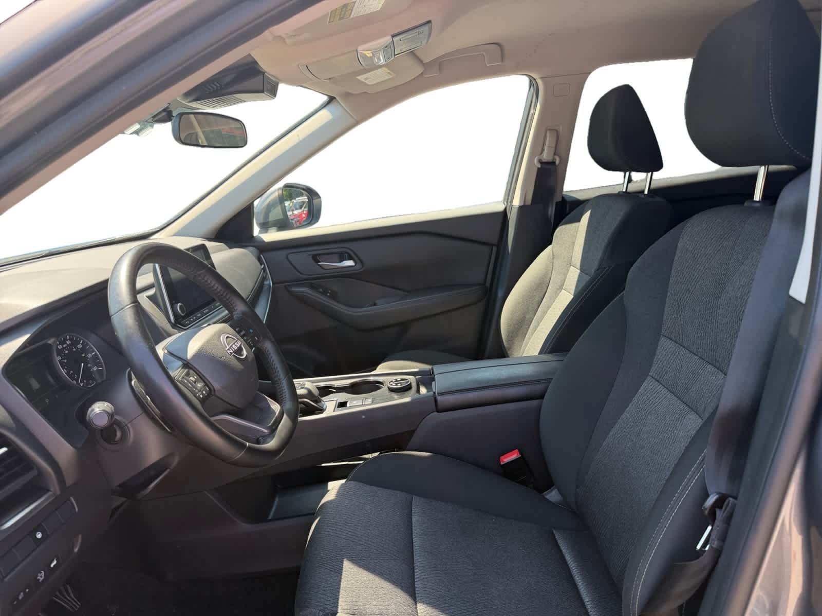 Used 2025 Gun Metallic Nissan SV image 10