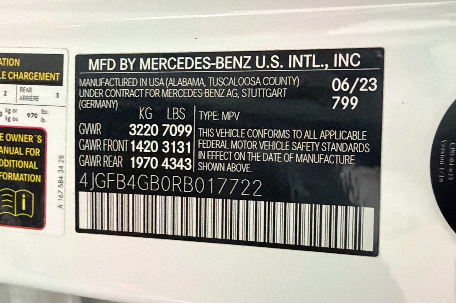 Certified Used 2024 MANUFAKTUR Diamond White Metallic Mercedes-Benz GLE 450e Plug-In Hybrid image 27