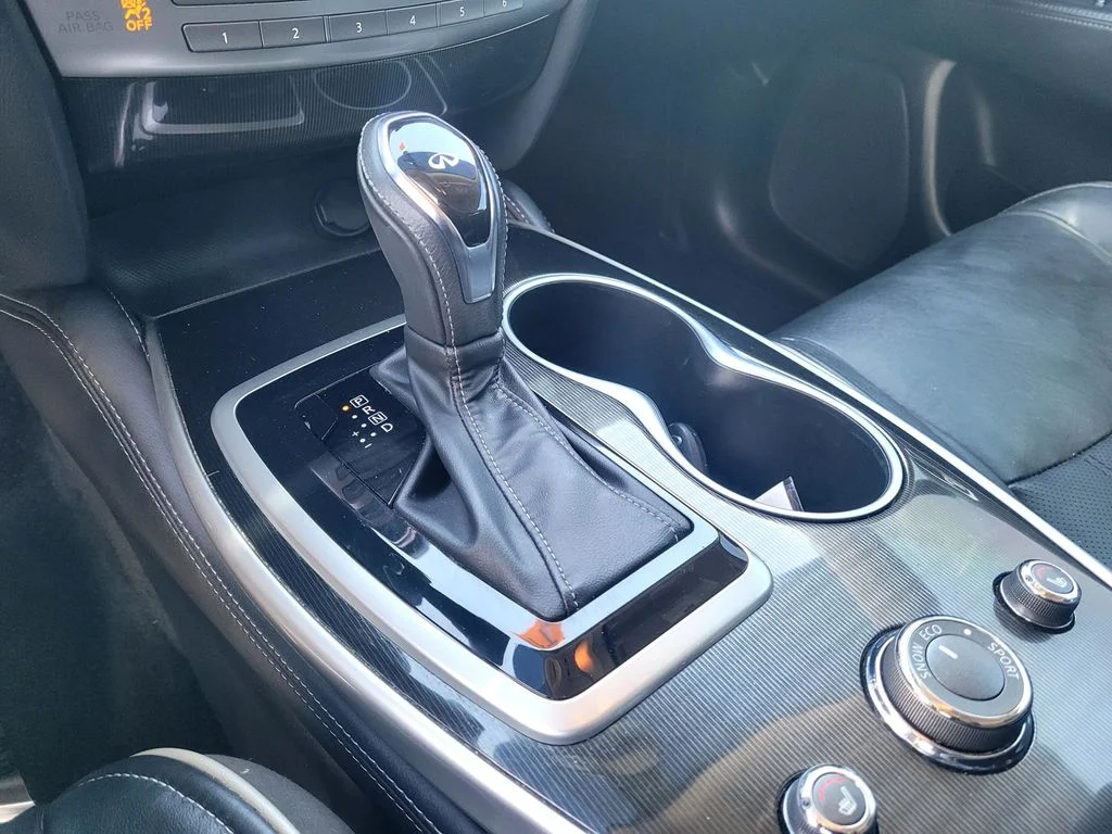 Used 2017 Blue INFINITI Base image 19