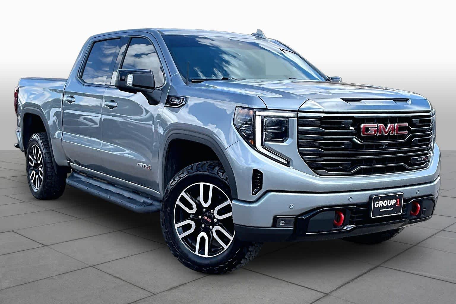 Used 2023 Sterling Metallic GMC AT4 image 3