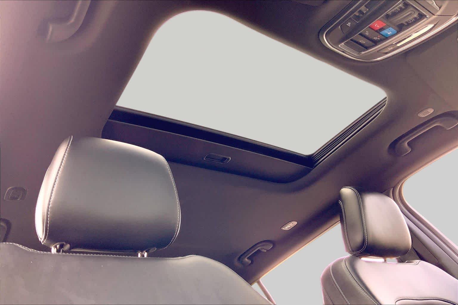 Used 2025 Silver Zynith Jeep Altitude X image 14