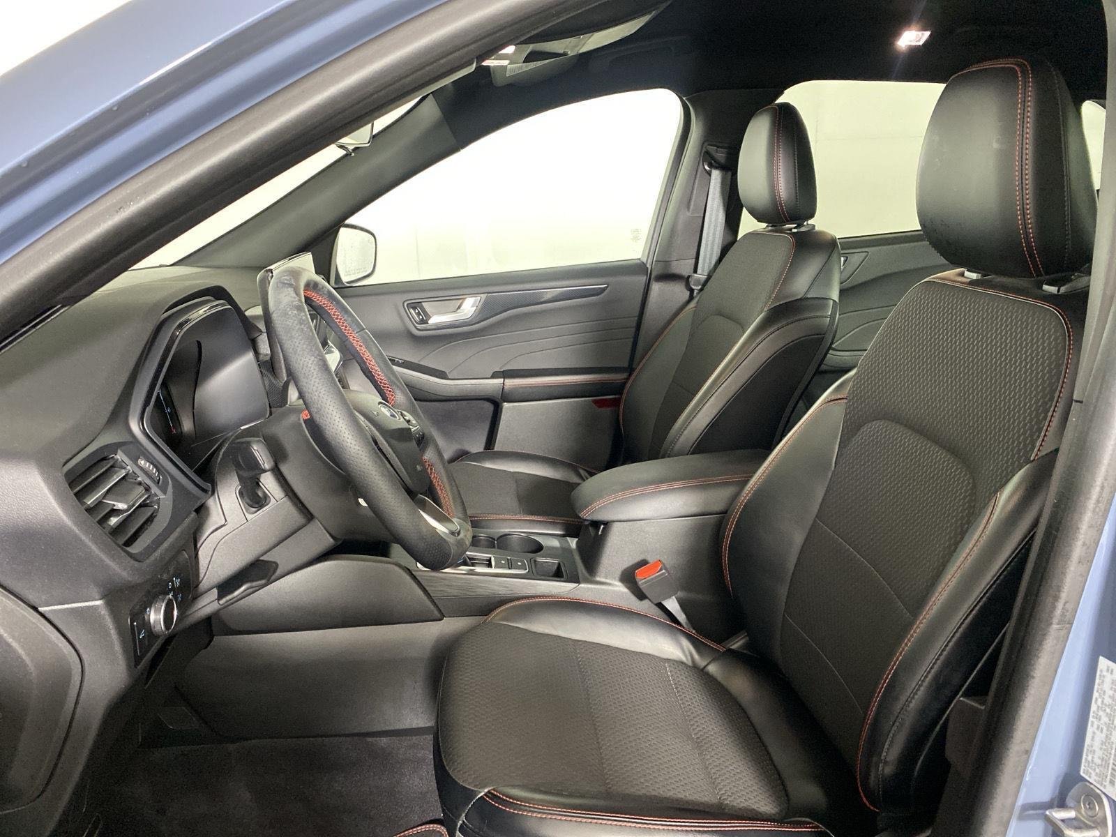Used 2023 Vapor Blue Ford ST-Line image 10