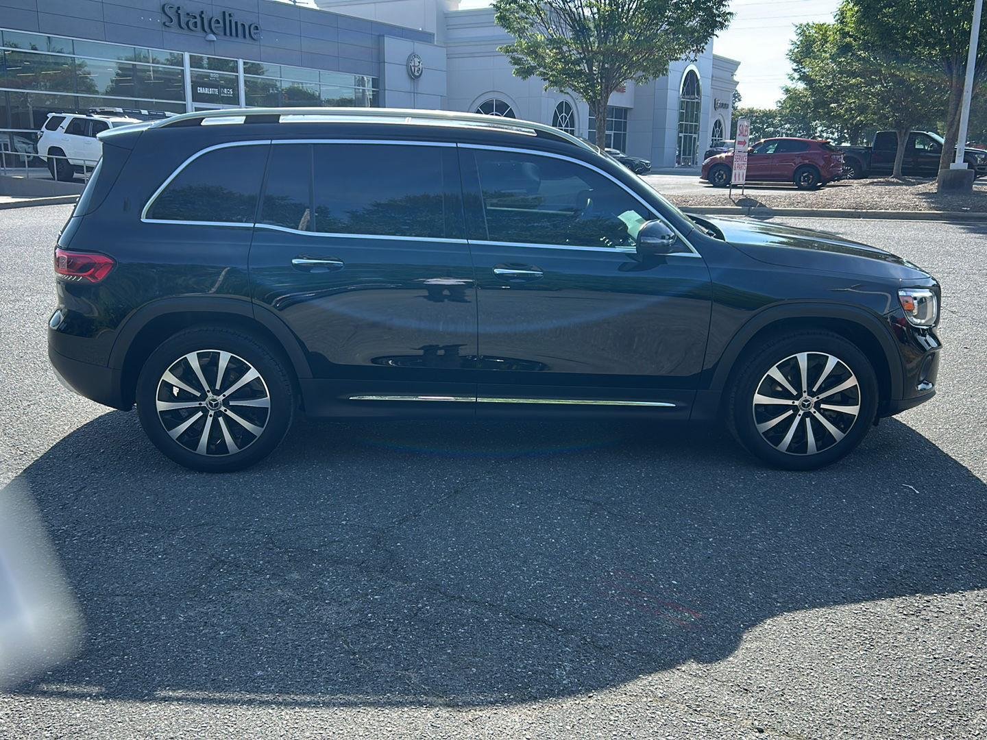Used 2023 Night Black Mercedes-Benz GLB 250 image 6