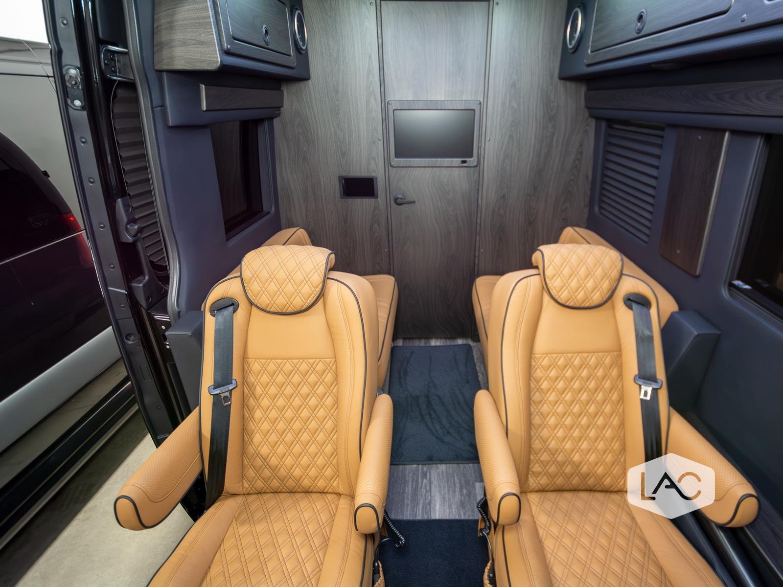 New 2026 BLACK OGV Luxury Coach AWD 144 | ADV PKG | PetSafe image 5