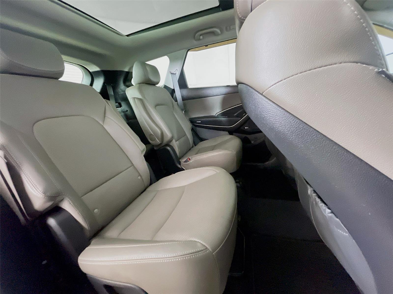 Used 2017  Hyundai Limited Ultimate image 31