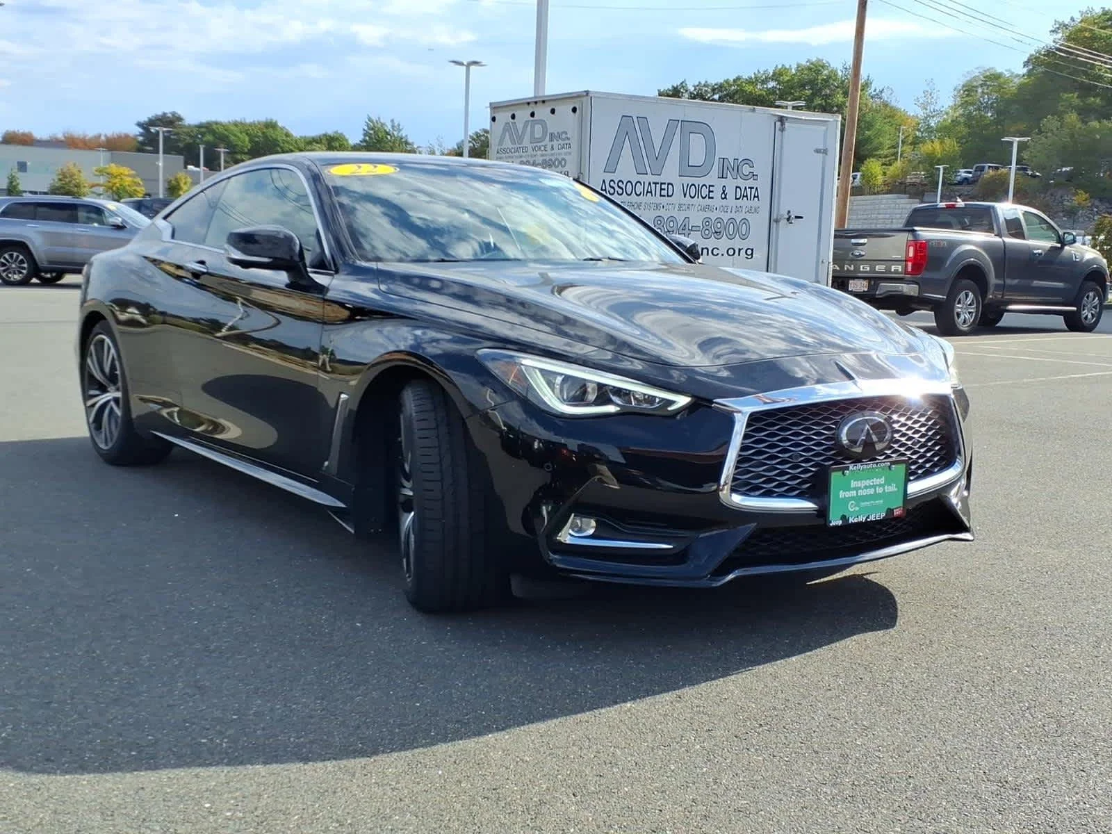 Used 2022 Black Obsidian INFINITI LUXE image 5