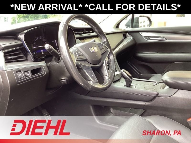 Used 2019 Black Cadillac Luxury image 9