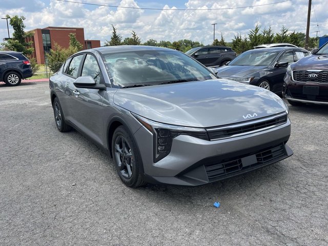 New 2026 Kia K4 LXS