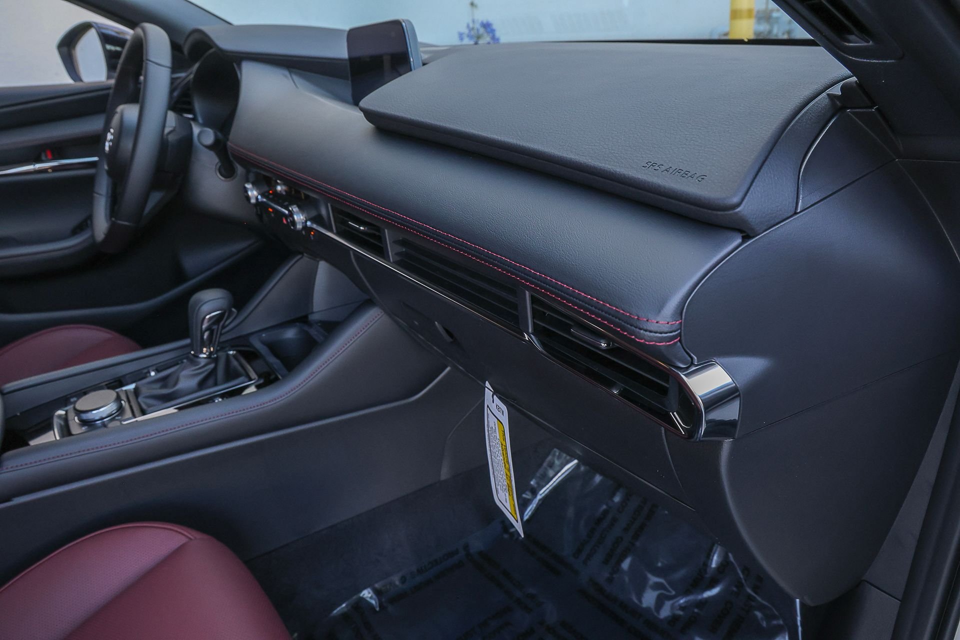 2026 Mazda Mazda3 Carbon Edition - Photo 31