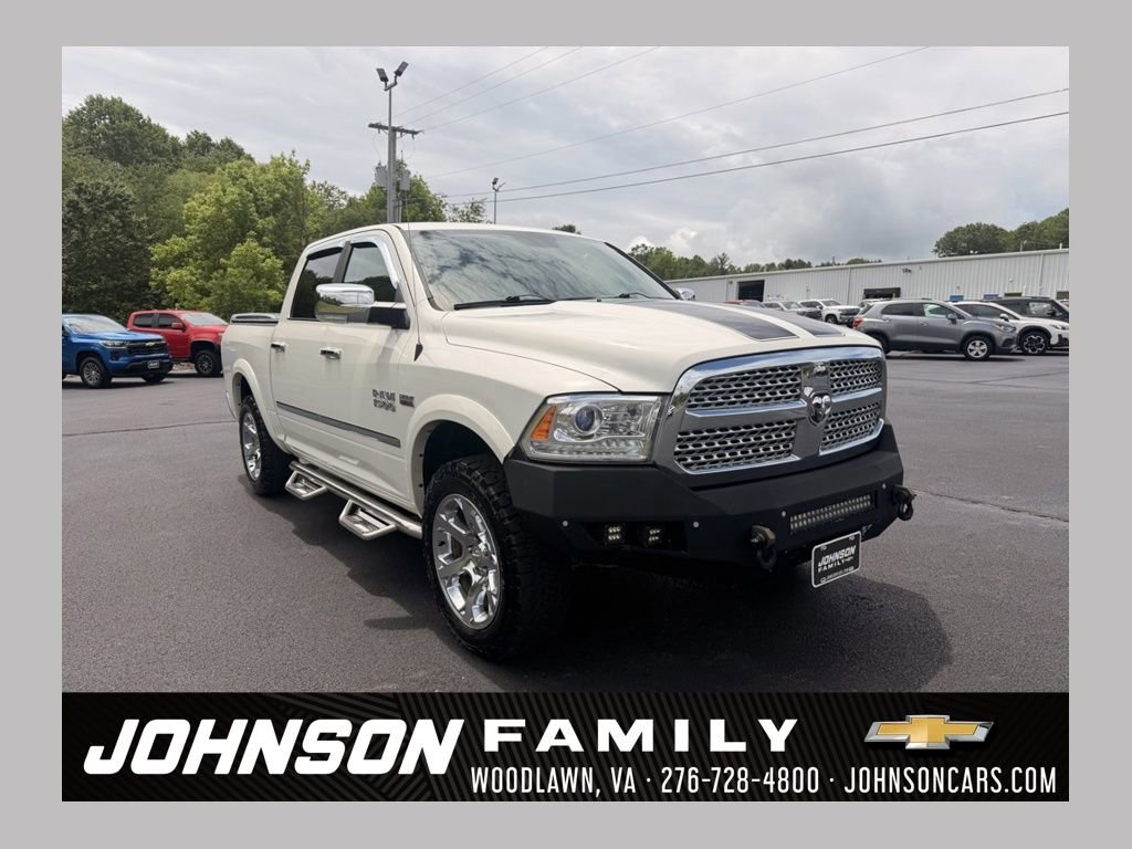 2017 RAM 1500 Laramie 4x4 Crew Cab 5'7's photo