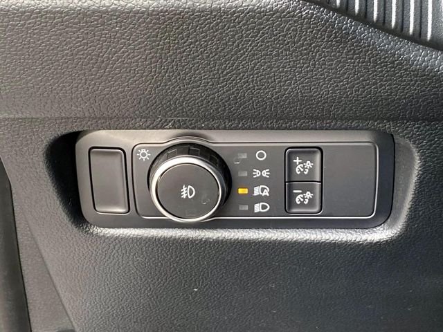Used 2025 White Ford XL image 22
