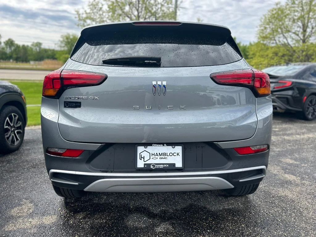 Used 2025 Gray Buick Preferred image 5