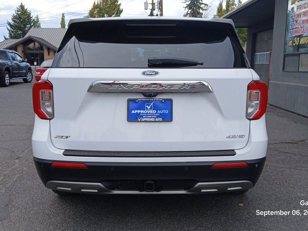 2021 Ford Explorer XLT photo 3