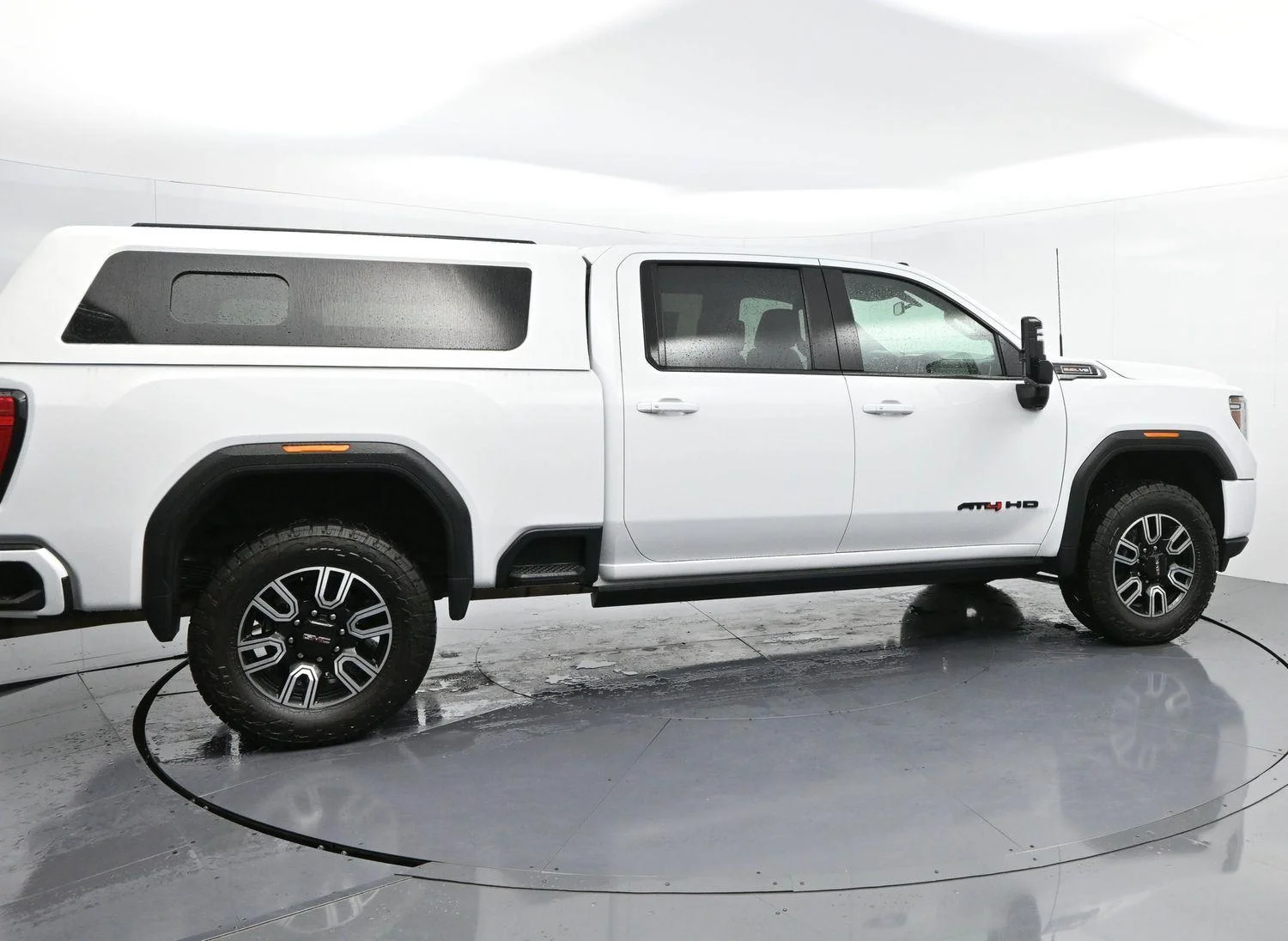 Used 2022 Summit White GMC AT4 image 8