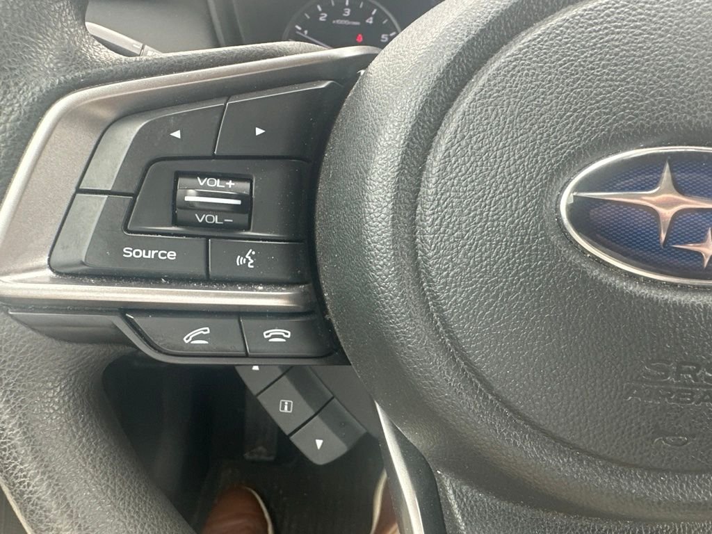 Used 2020 Silver Subaru 2.5i image 12