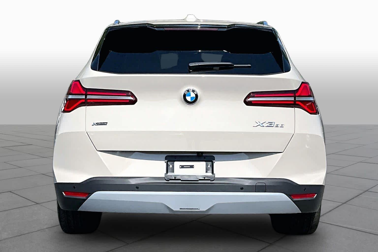 New 2026 Dune Grey Metallic BMW 30 xDrive image 4