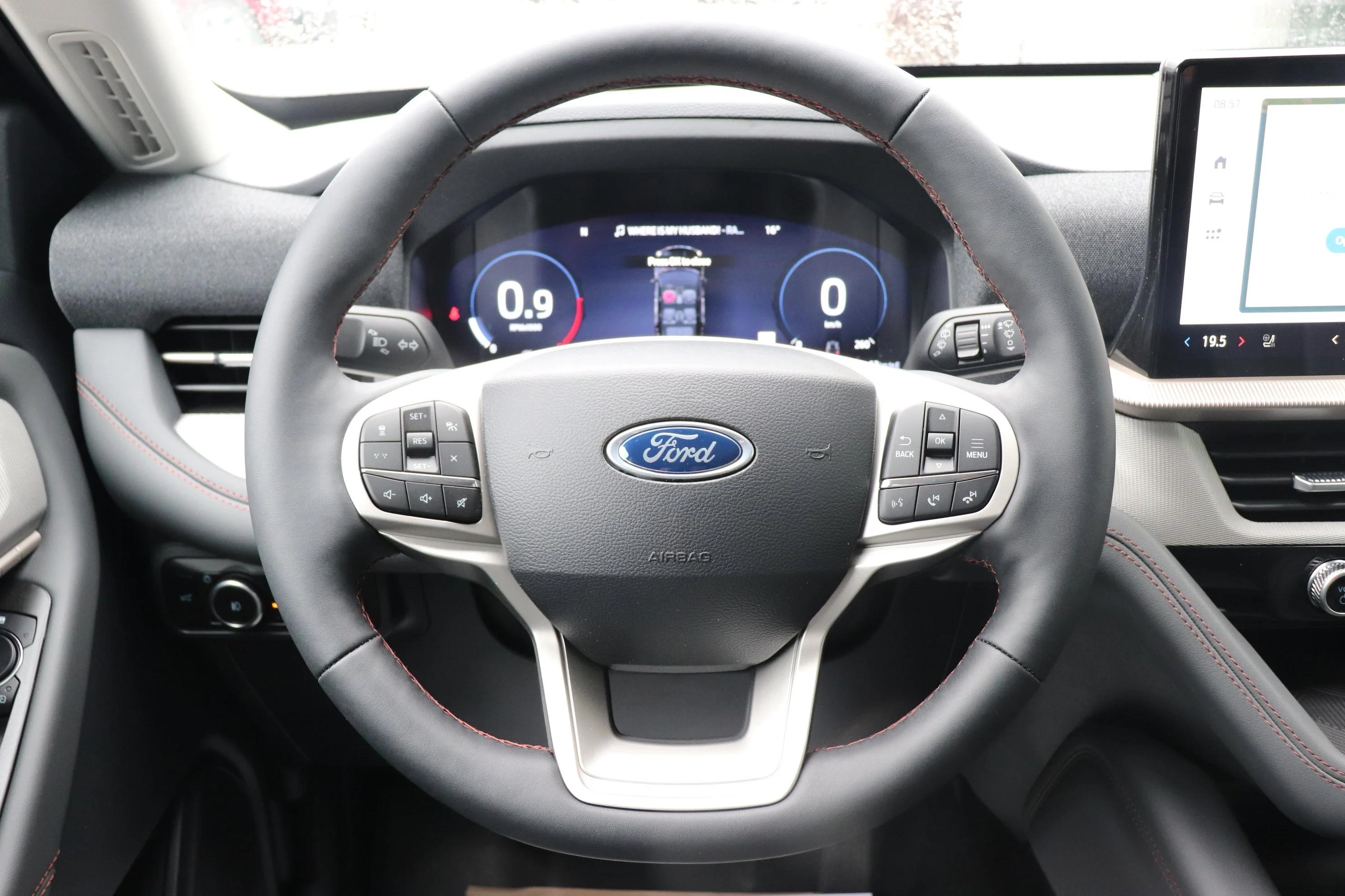 New 2026 AGATE BLACK Ford Active w/200A Pkg image 15