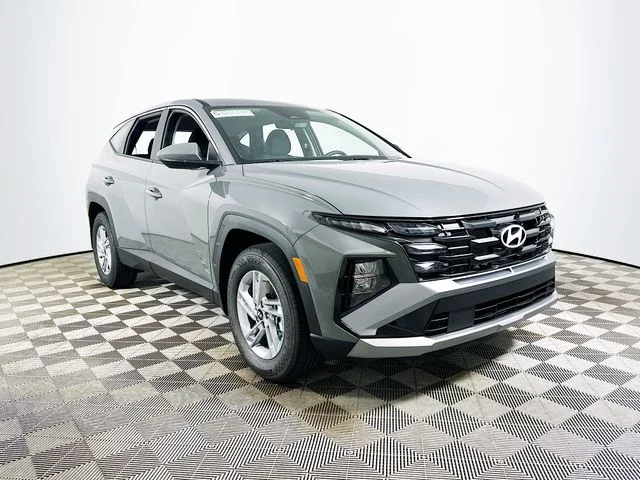 New 2026 Hyundai TUCSON SE