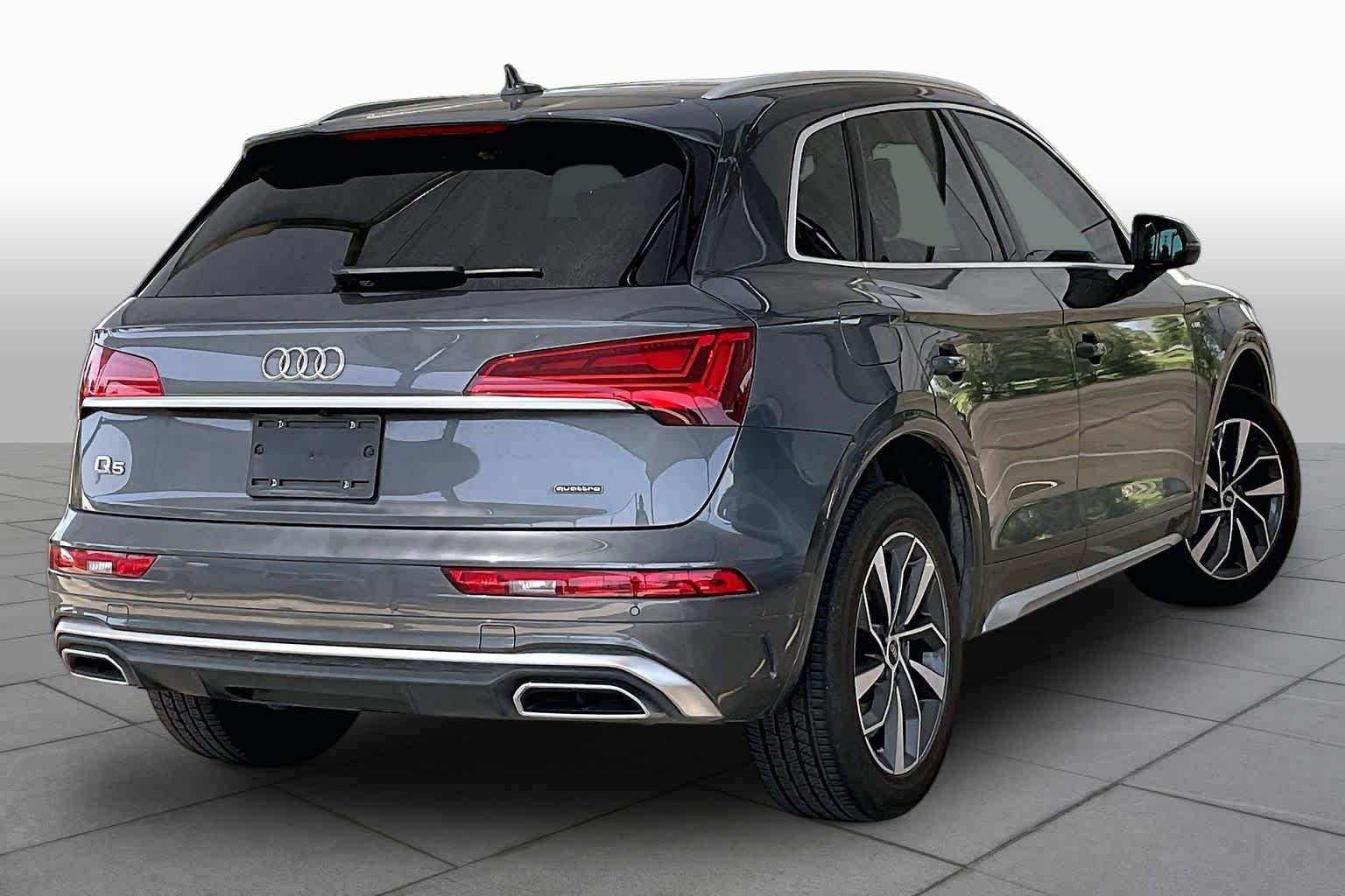 Used 2024 Daytona Gray Pearl Effect Audi S line Premium image 12