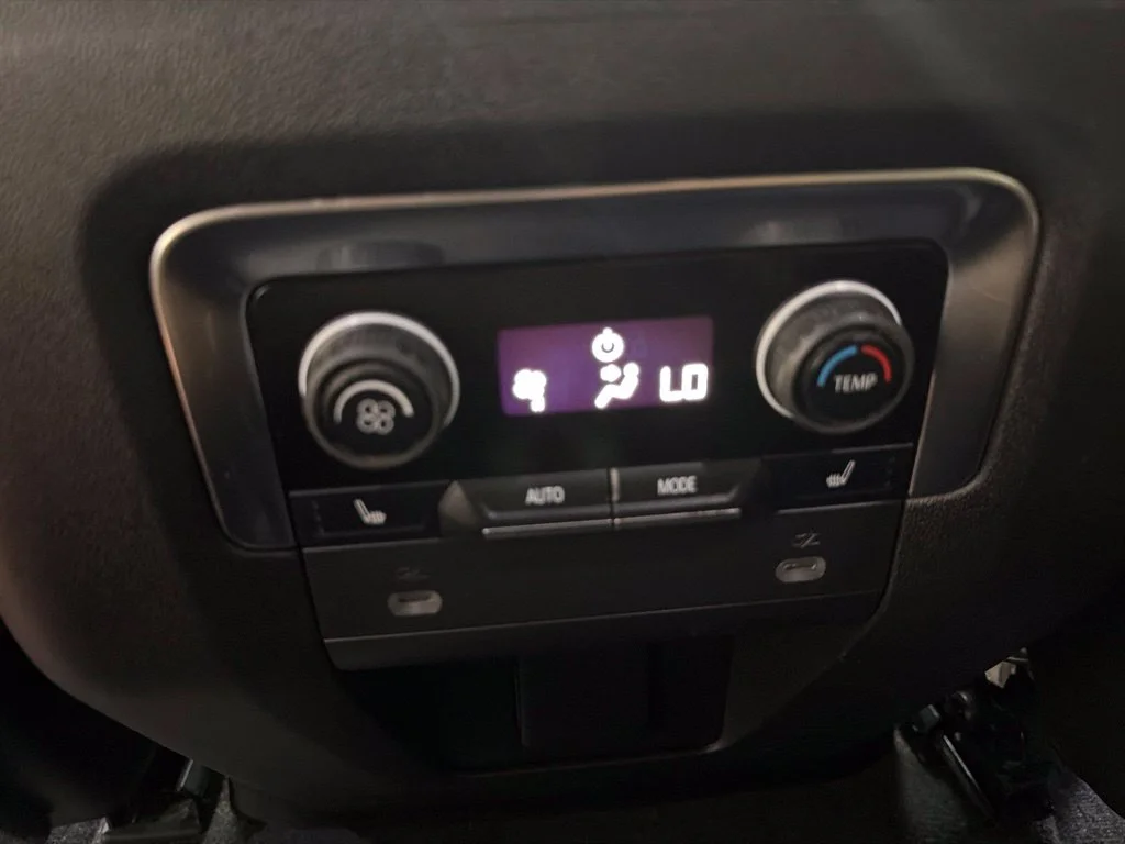Used 2021 Midnight Blue Metallic Chevrolet Premier image 15