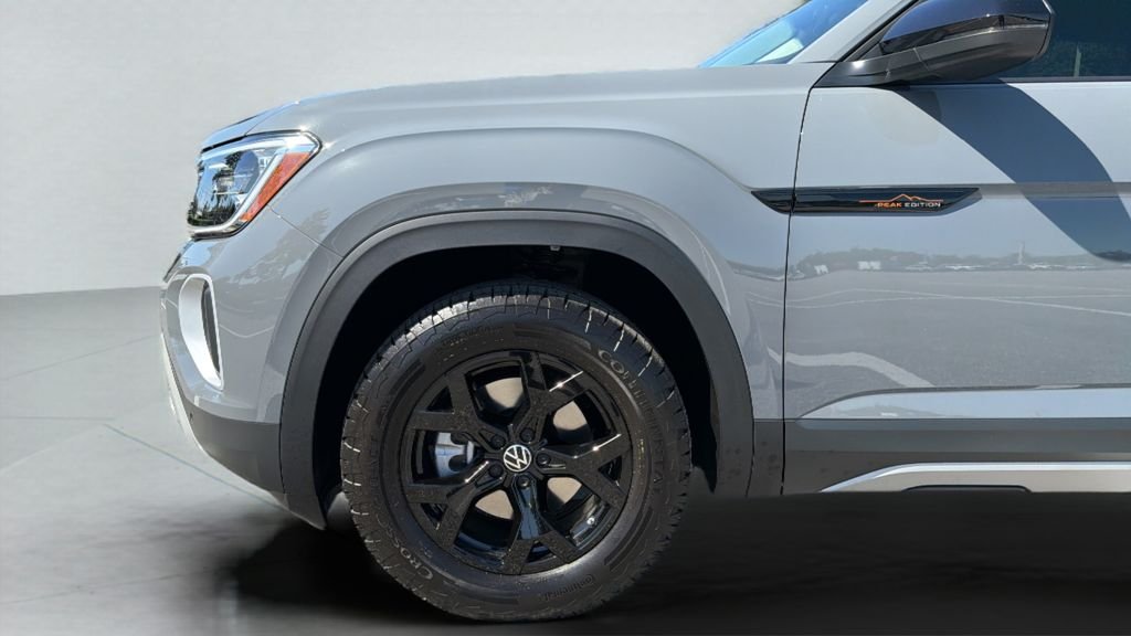 New 2026 Pure Gray Volkswagen Peak Edition image 34