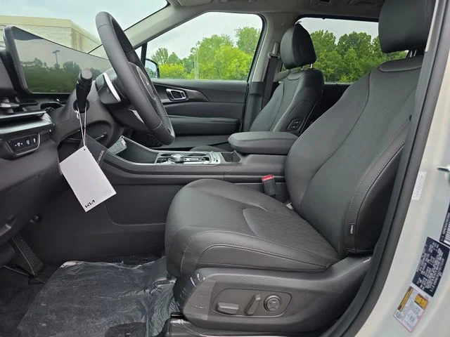 New 2026 Ivory Silver Kia SX image 5