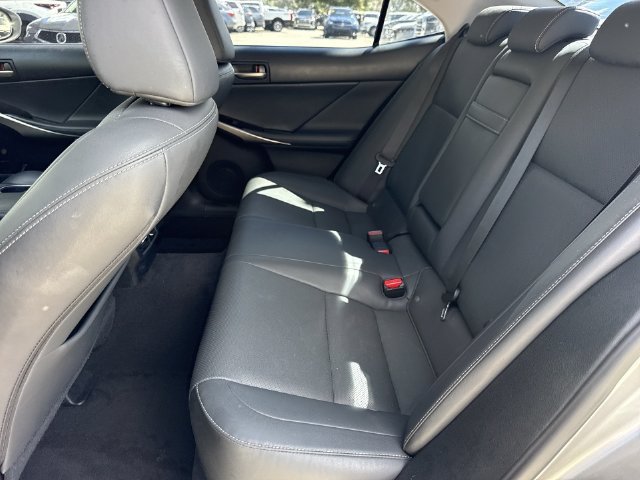 2020 Lexus IS 300 - Photo 23