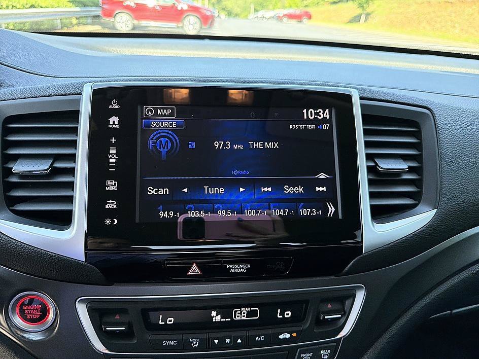 Used 2017 White Diamond Pearl Honda RTL-T image 17