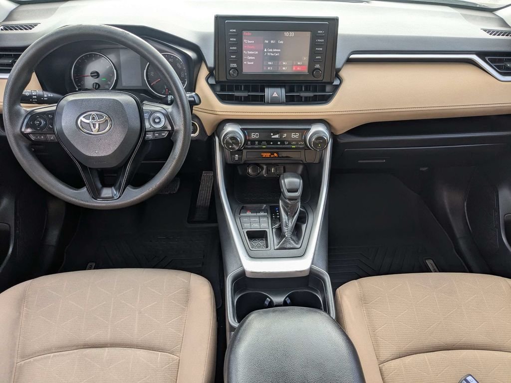 Used 2019 Green Toyota XLE image 19