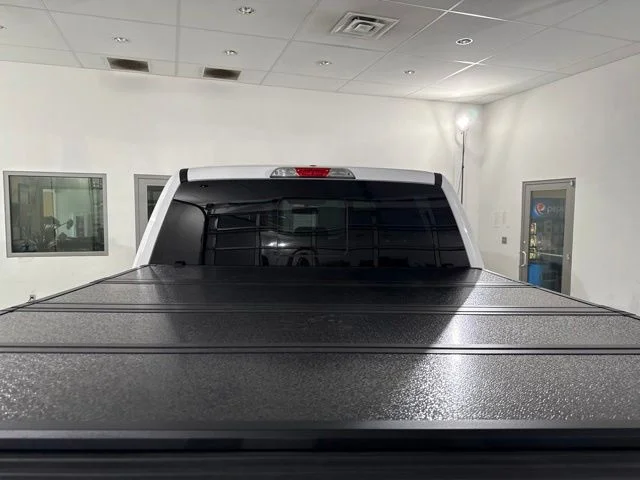 Used 2019 White Ford Lariat image 9