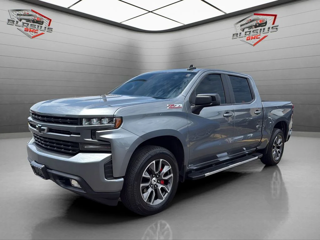 Used 2021 Gray Chevrolet RST image 1
