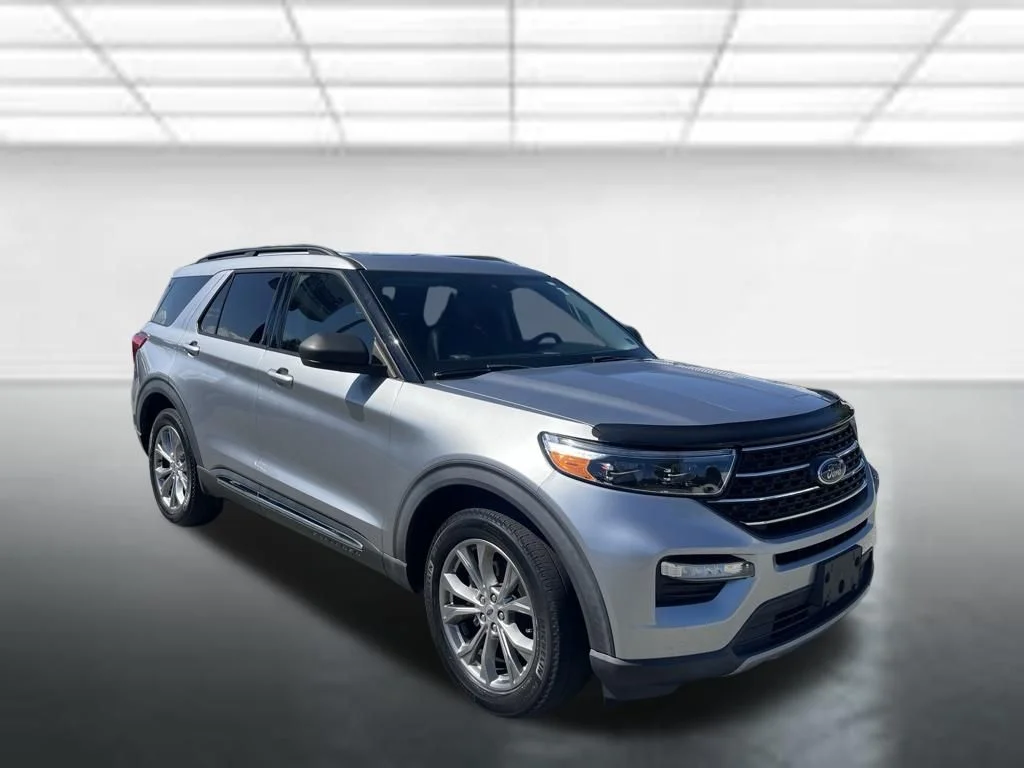 Used 2021 Silver Ford XLT image 7
