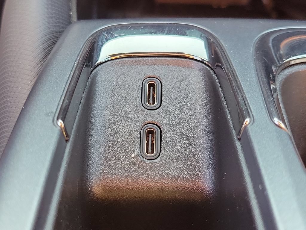 2024 Chevrolet Equinox EV RS - Photo 30