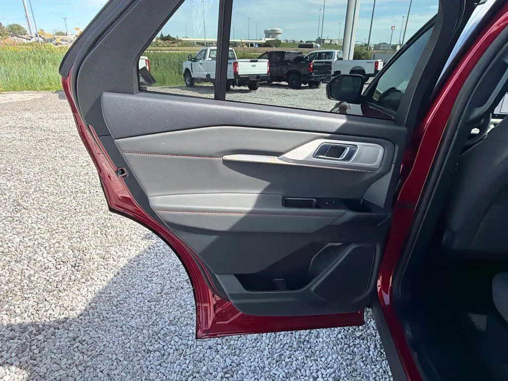New 2027 Ruby Red Metallic Tinted Clearcoat Ford Active image 19