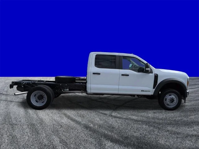 New 2027 White Ford XL image 3